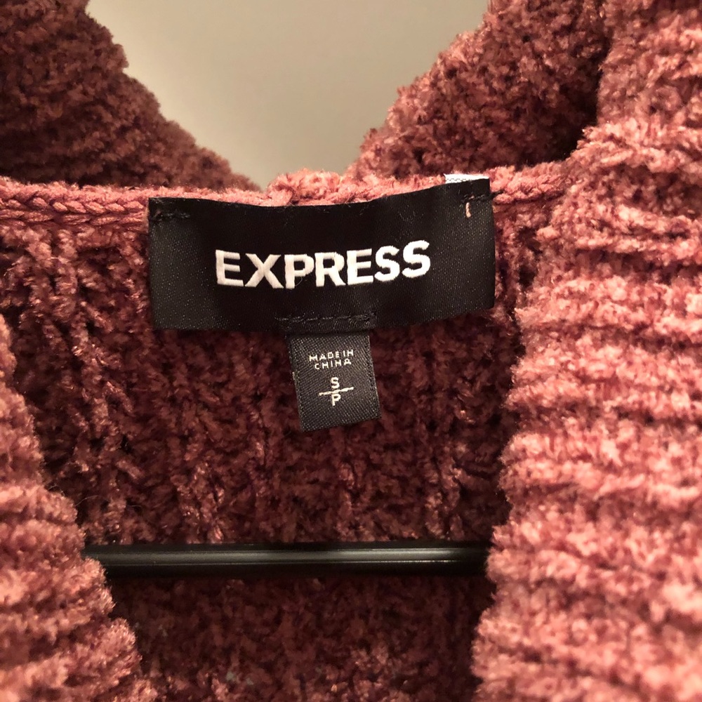 Express sweater - Picture 3 of 3